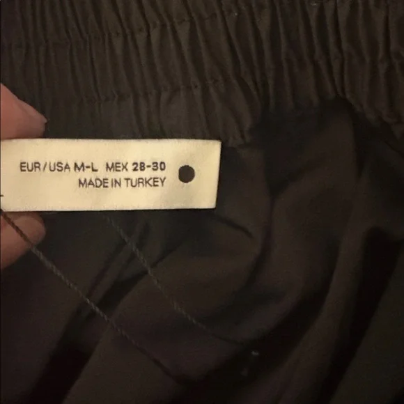 Zara Med-Large Elegant Black Midi Skirt with pockets - Picture 6 of 8